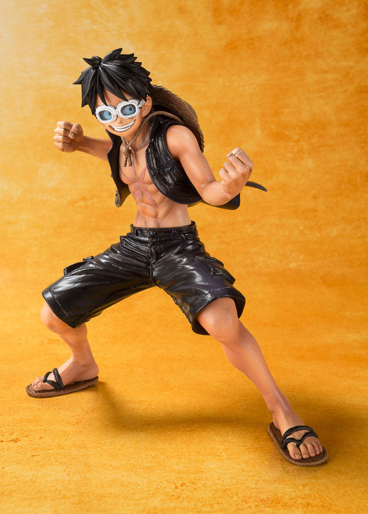 One Piece Monkey D. Luffy Offiicial FiguartsZERO PVC Figure Bandai T.N