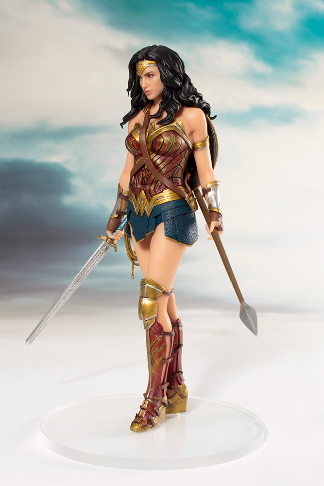 Justice League Movie Official Wonder Woman ARTFX+ Statue by KOTOBUKIYA