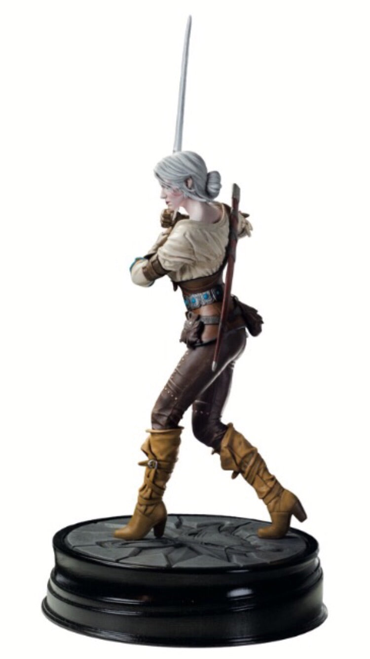 The Witcher 3 Wild Hunt Official Ciri Figure by Dark Horse Deluxe