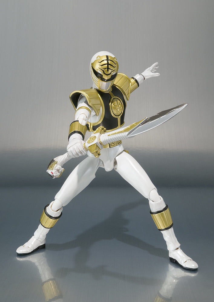 Power Rangers White Ranger Official S.H.Figuarts Figure Bandai T.N