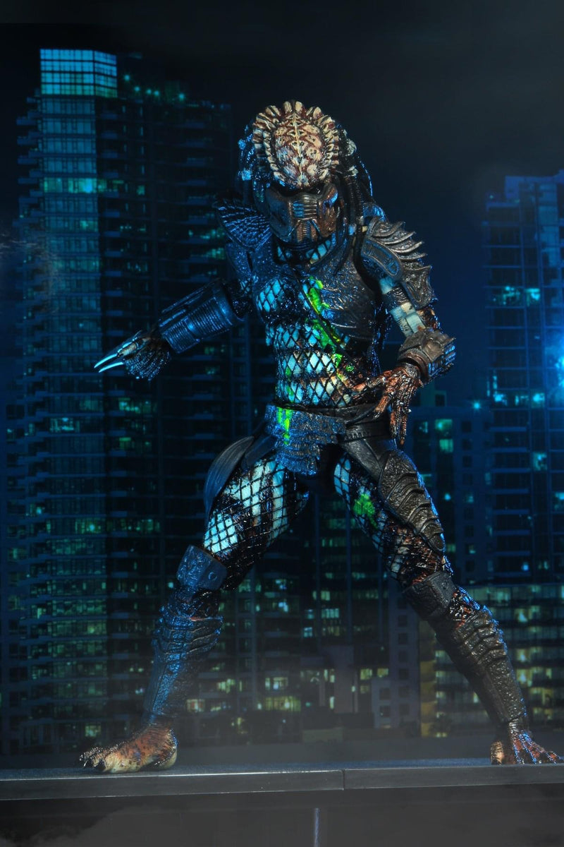Predator 2 Ultimate Battle Damaged City Hunter Predator - NECA