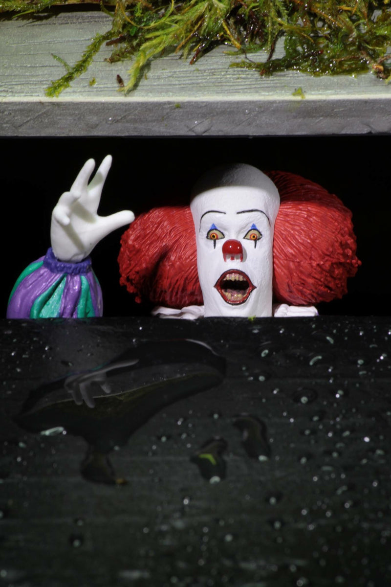 IT Official Pennywise (1990) Ultimate 7” Figure By NECA