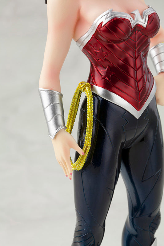 DC Comics Official Wonder Woman New 52 ARTFX+ Statue by Kotobukiya